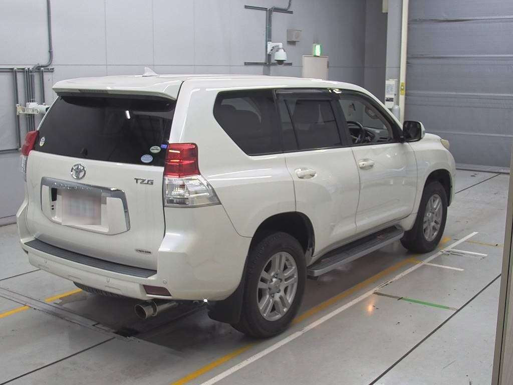 2011 Toyota Land Cruiser Prado GRJ151W[1]