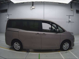 2021 Toyota Noah