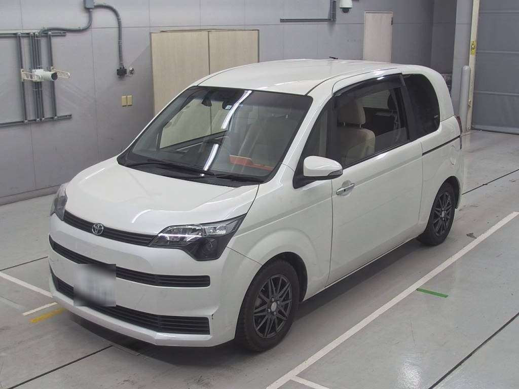 2014 Toyota Spade NCP141[0]