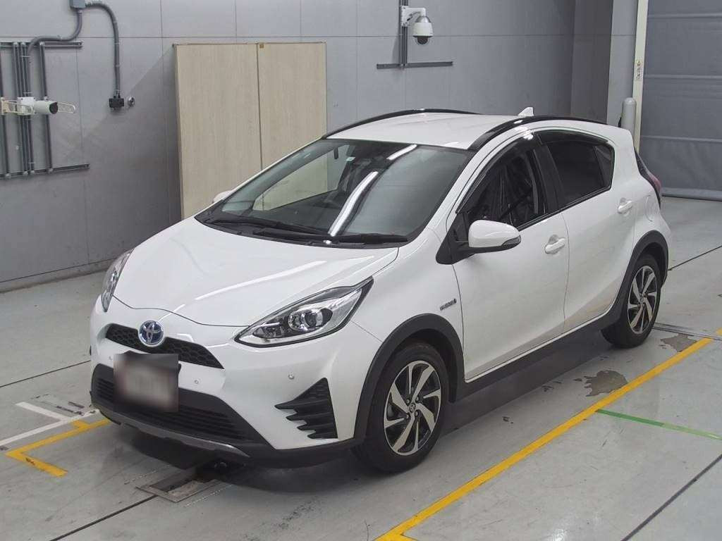 2018 Toyota Aqua NHP10H[0]