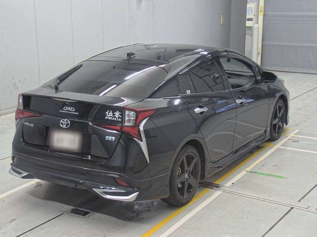 2022 Toyota Prius ZVW51[1]