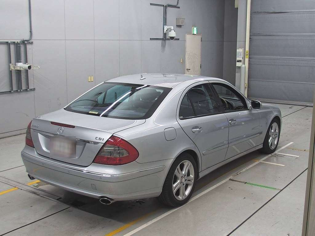 2009 Mercedes Benz E-Class 211022[1]