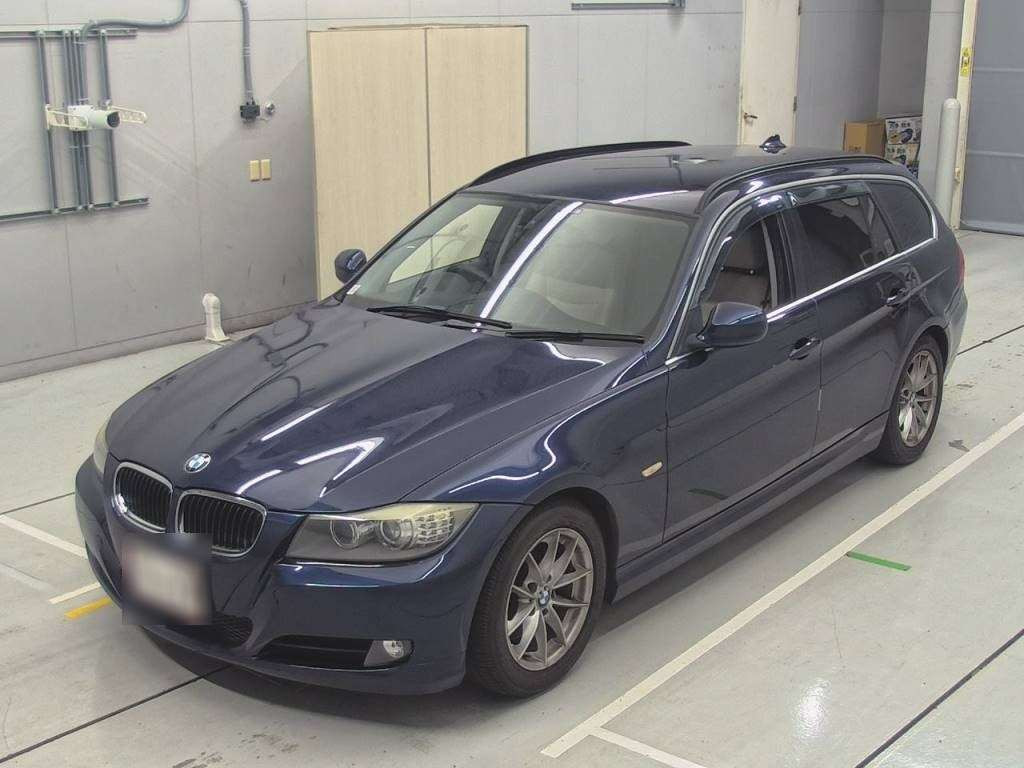 2011 BMW 3 Series US20[0]