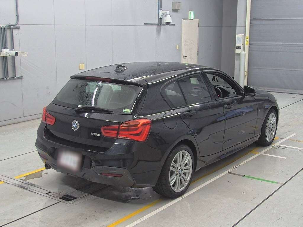 2017 BMW 1 Series 1S20[1]