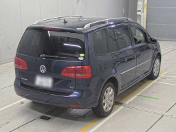 2011 Volkswagen Golf Touran