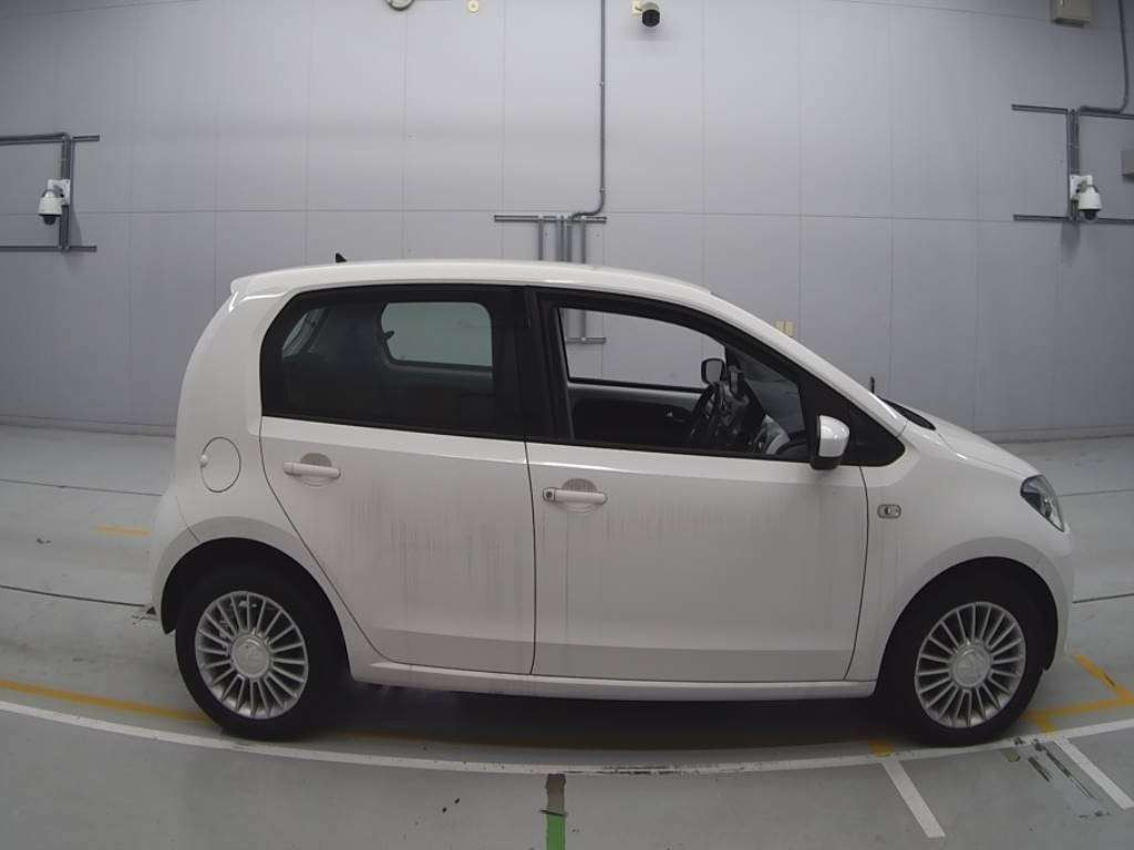 2013 Volkswagen up! AACHY[2]