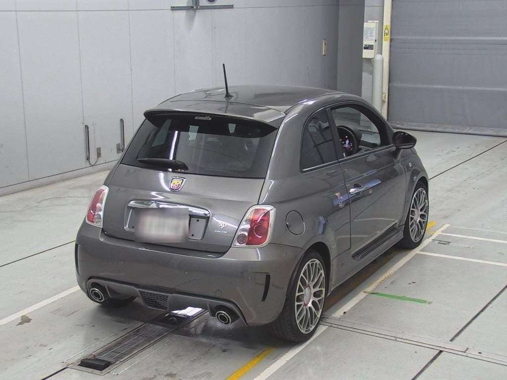 2015 Abarth Abarth 595 312142[1]