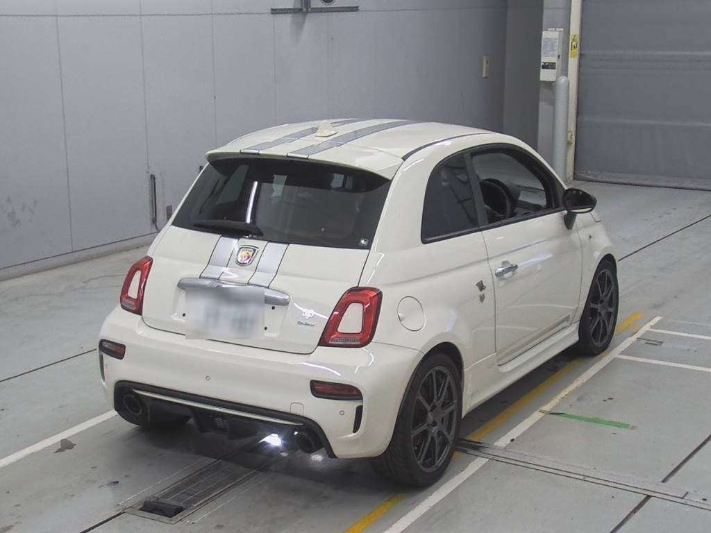 2018 Abarth Abarth 595 31214T[1]