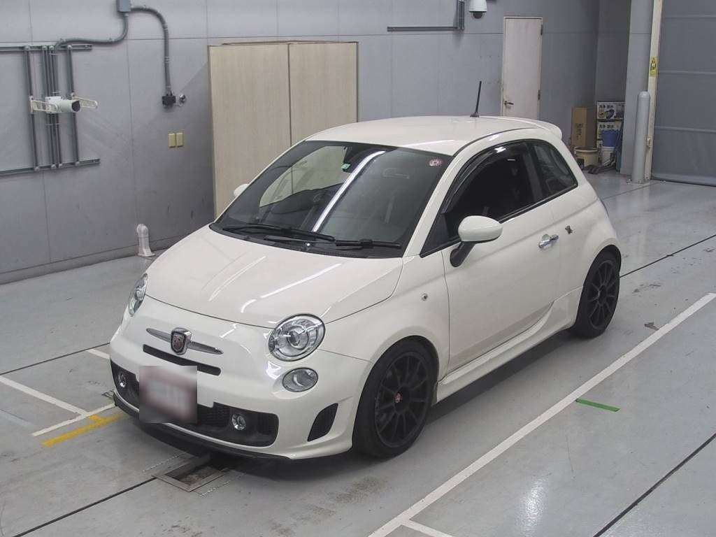 2016 Abarth Abarth 500 312142[0]