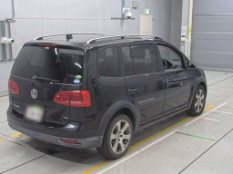 2013 Volkswagen Golf Touran