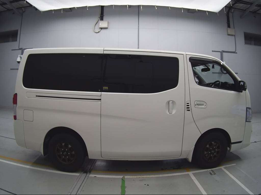 2021 Nissan NV350 CARAVAN VAN VR2E26[2]