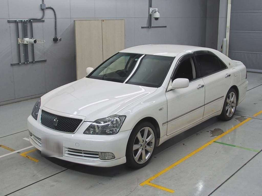 2005 Toyota Crown GRS182[0]