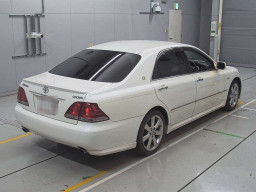 2005 Toyota Crown