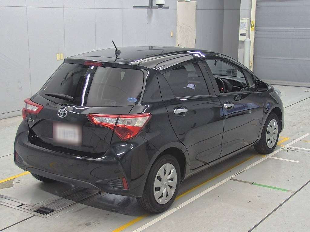 2018 Toyota Vitz KSP130[1]