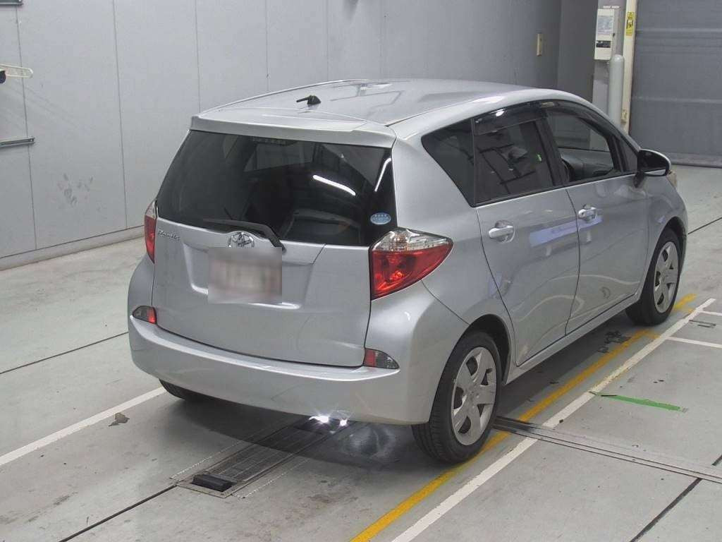 2013 Toyota Ractis NSP120[1]