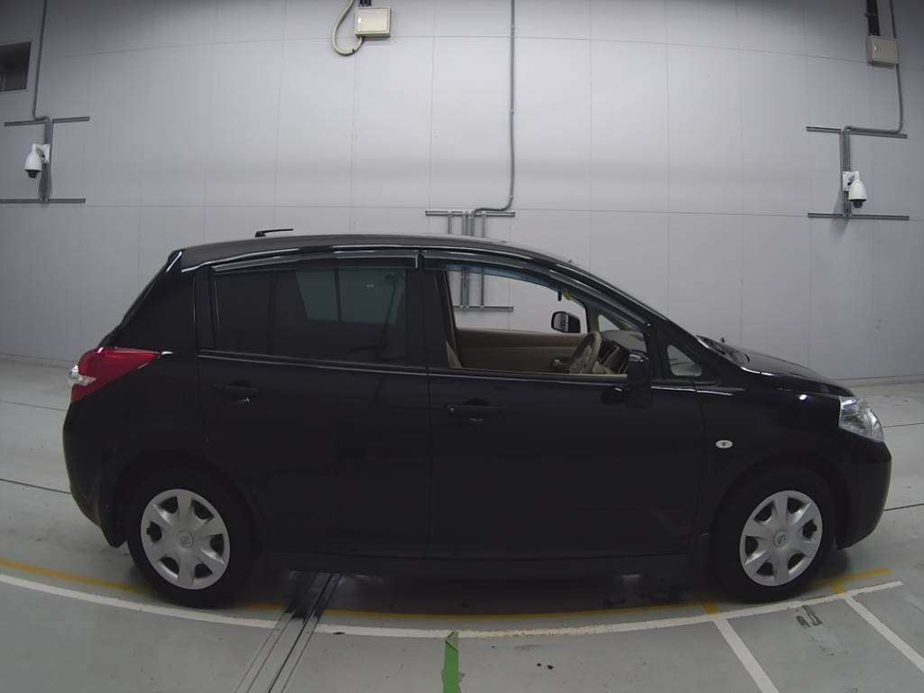 2012 Nissan Tiida C11[2]