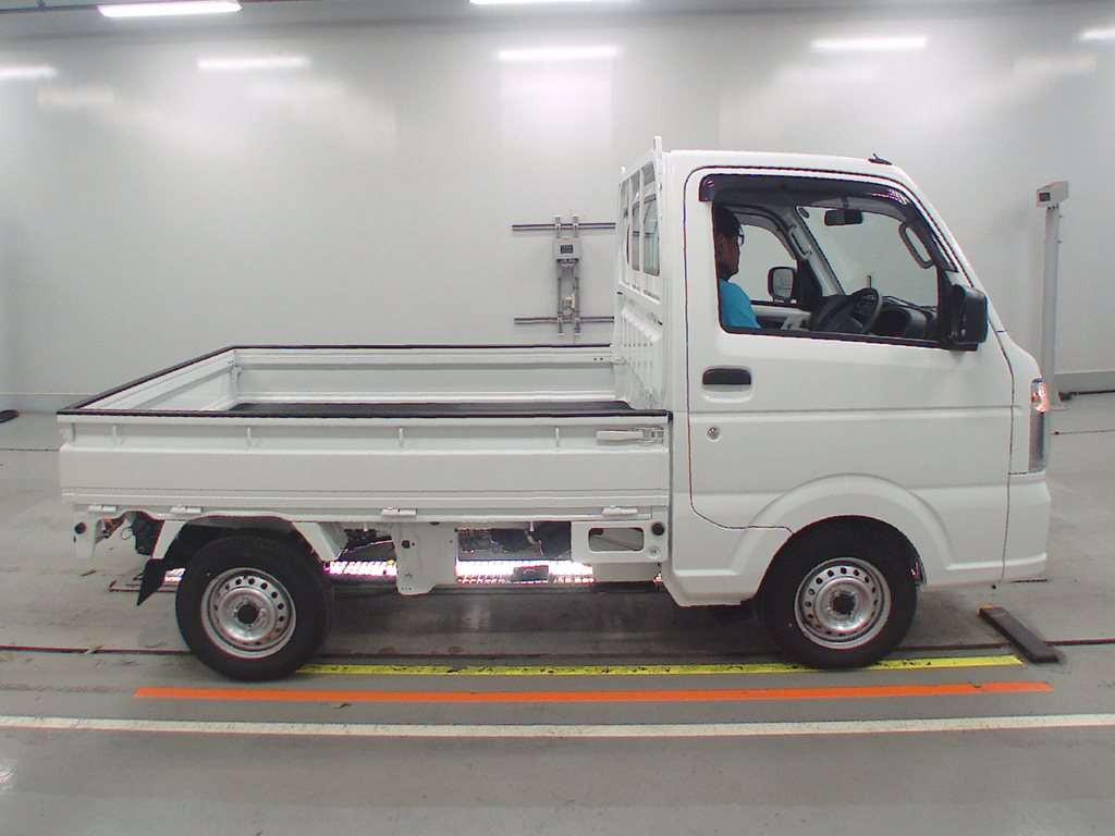 2024 Suzuki Carry Truck DA16T[2]