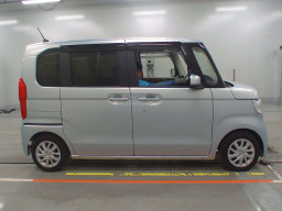 2017 Honda N-BOX