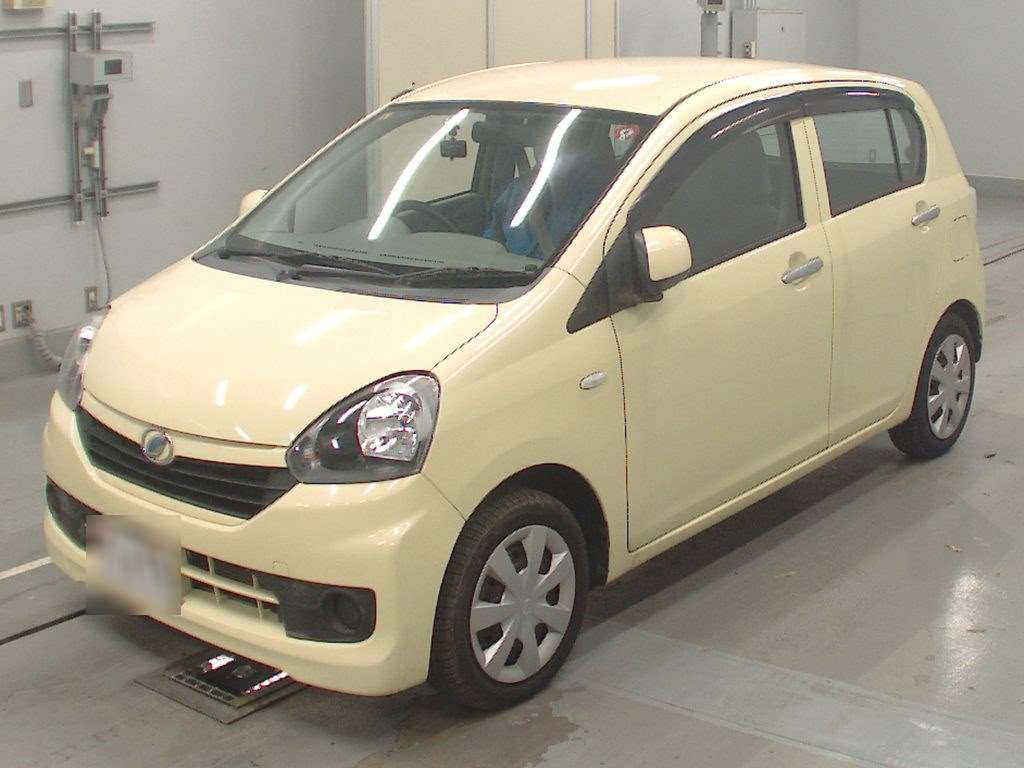 2016 Daihatsu Mira es LA300S[0]