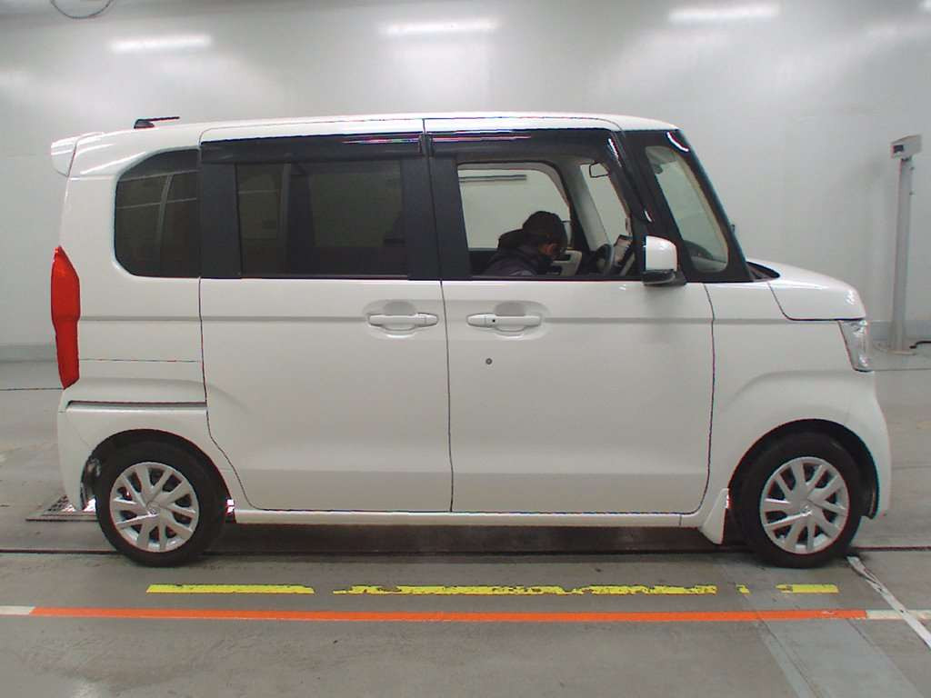 2019 Honda N-BOX JF3[2]