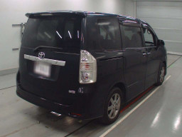 2008 Toyota Voxy