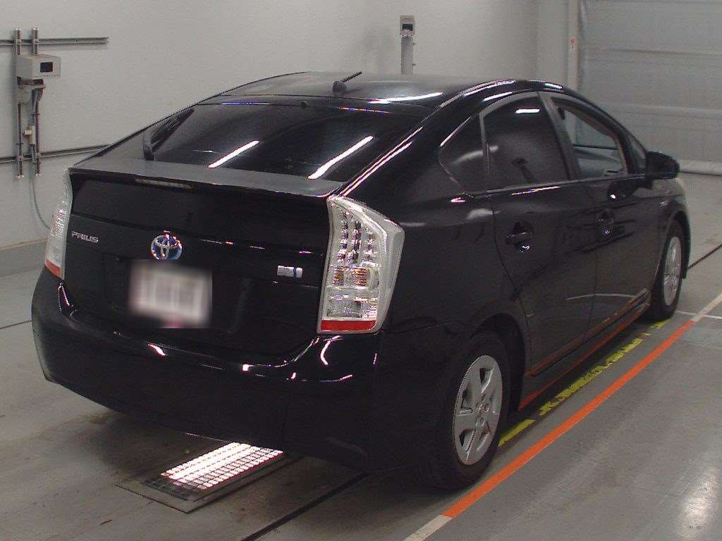 2012 Toyota Prius ZVW30[1]