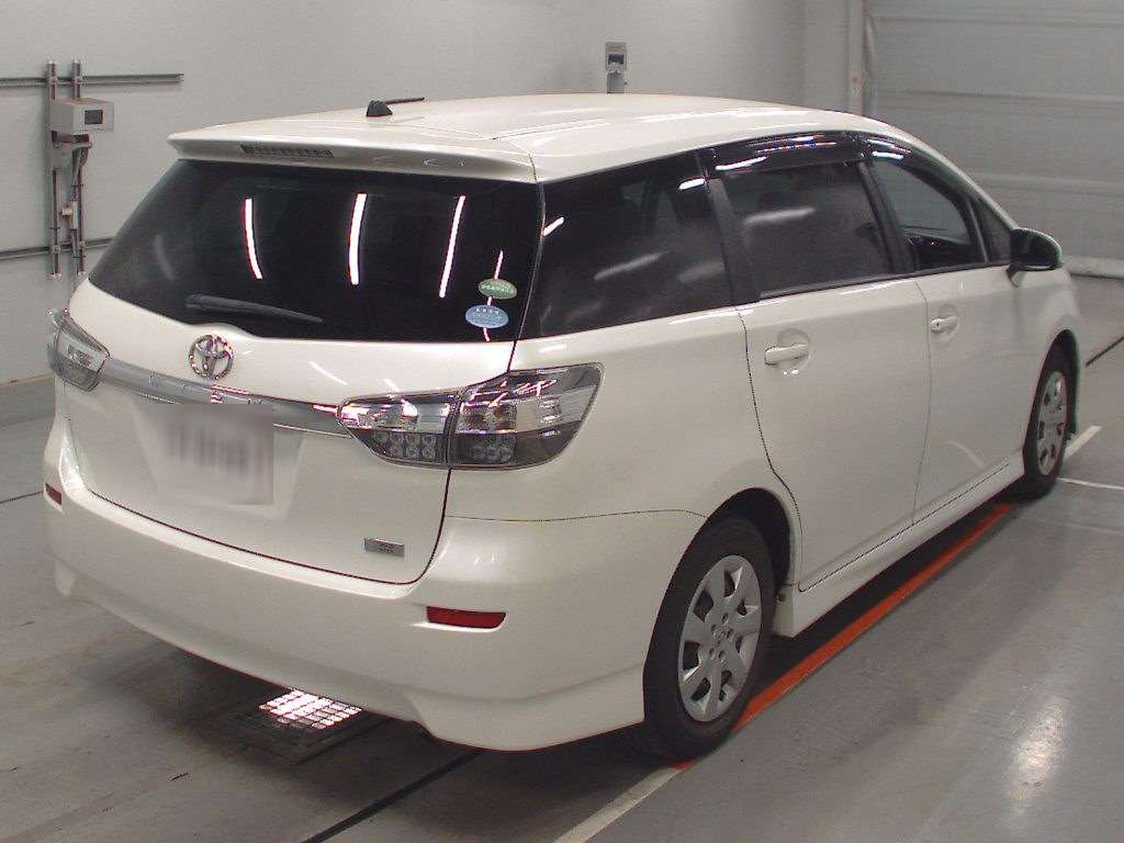 2013 Toyota Wish ZGE20G[1]