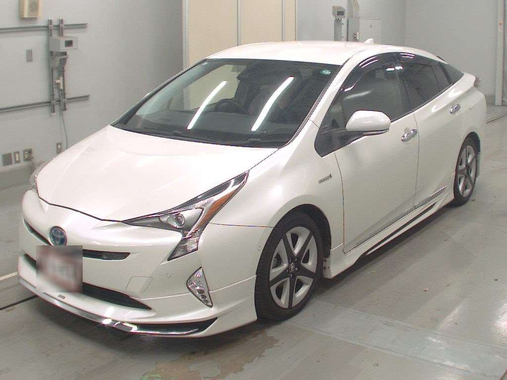 2017 Toyota Prius ZVW51[0]