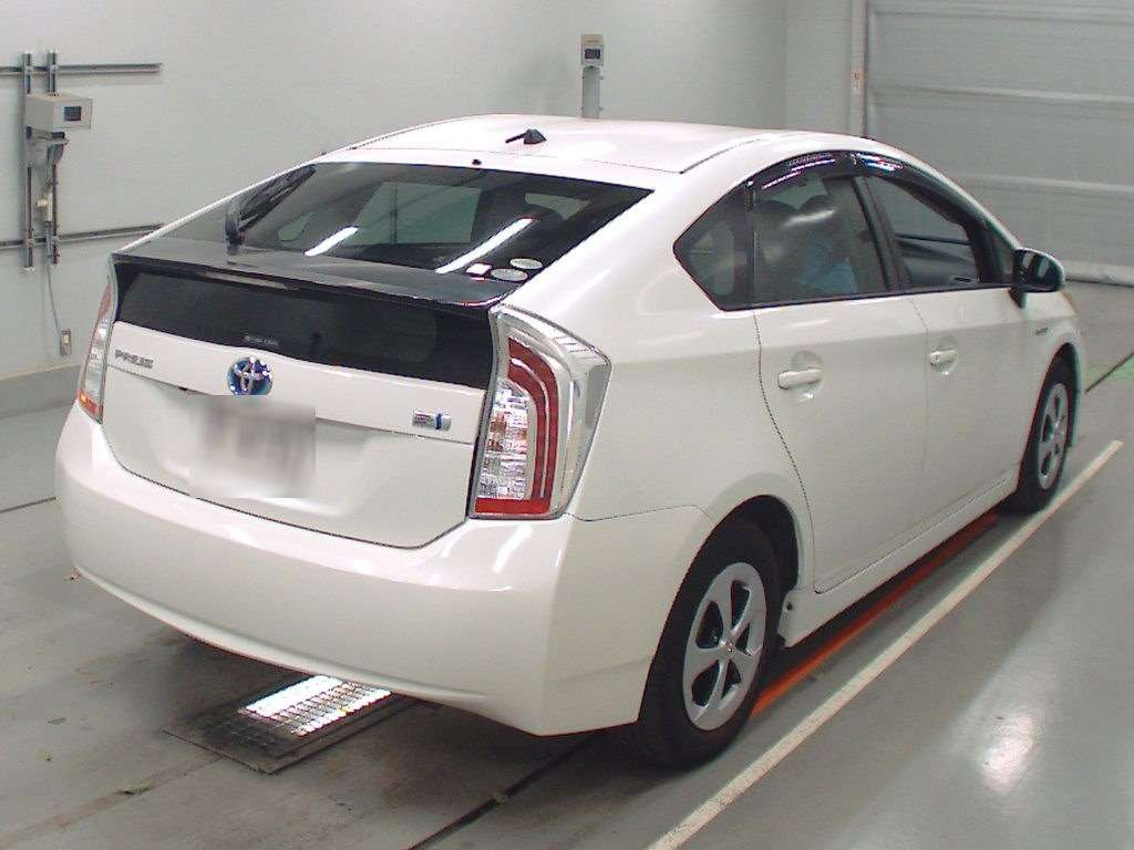 2012 Toyota Prius ZVW30[1]