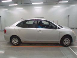 2004 Toyota Allion