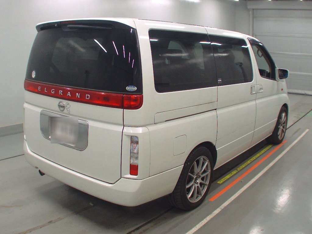 2004 Nissan Elgrand E51[1]