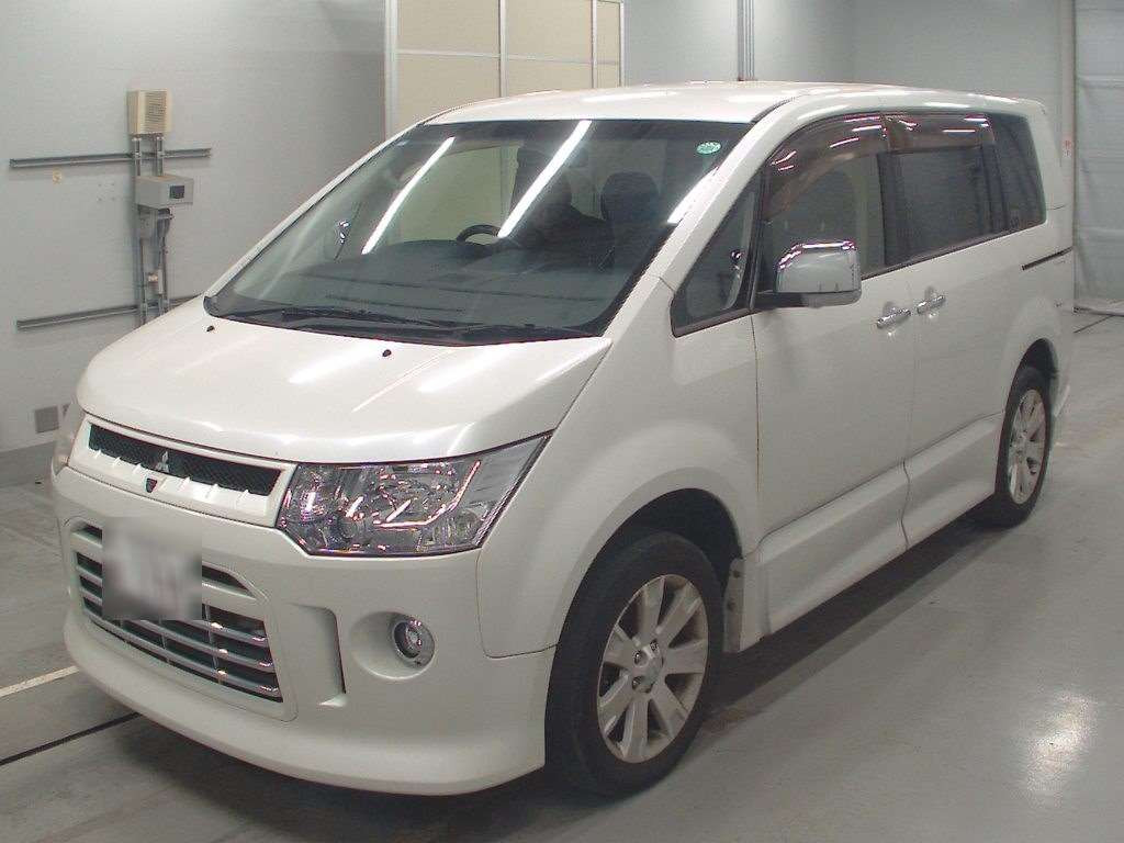 2013 Mitsubishi Delica D5 CV1W[0]