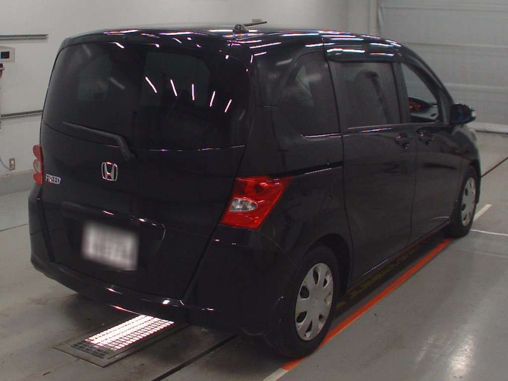 2010 Honda Freed GB3[1]