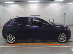 2016 Mazda Axela Sport