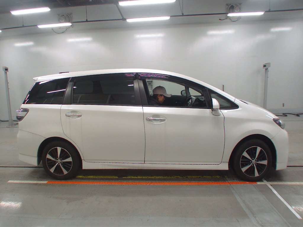 2016 Toyota Wish ZGE20W[2]