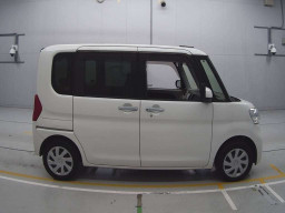 2014 Daihatsu Tanto