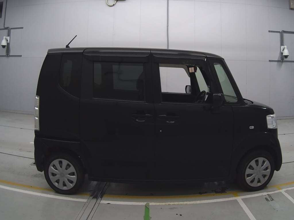 2016 Honda N-BOX JF1[2]