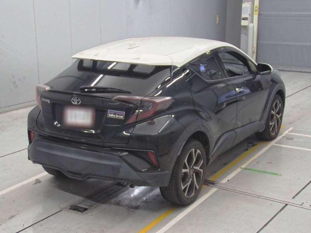 2018 Toyota C-HR NGX50[1]