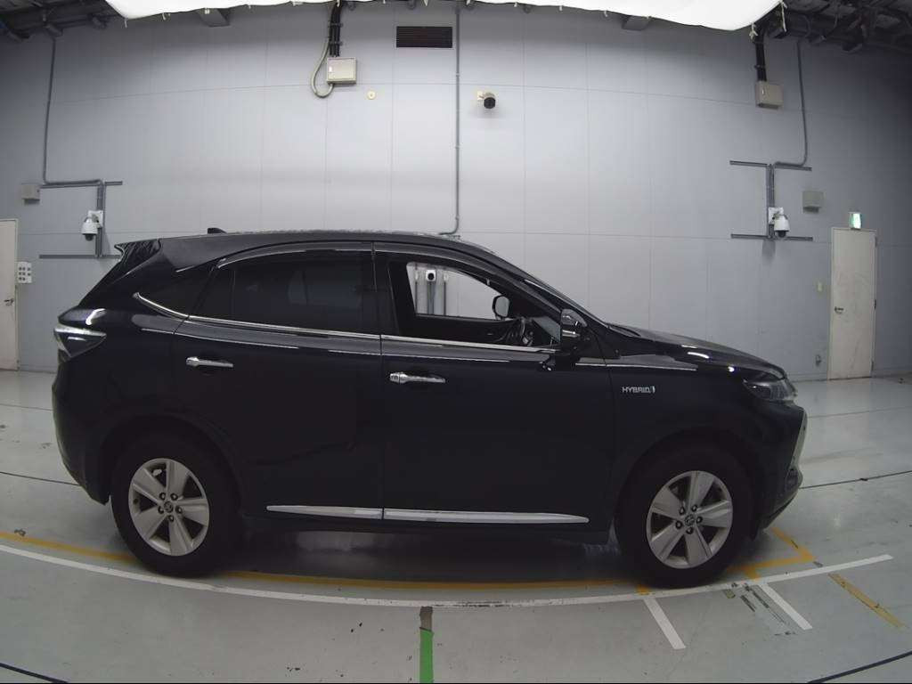 2014 Toyota Harrier Hybrid AVU65W[2]