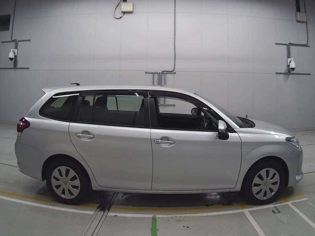 2019 Toyota Corolla Fielder NRE161G[2]