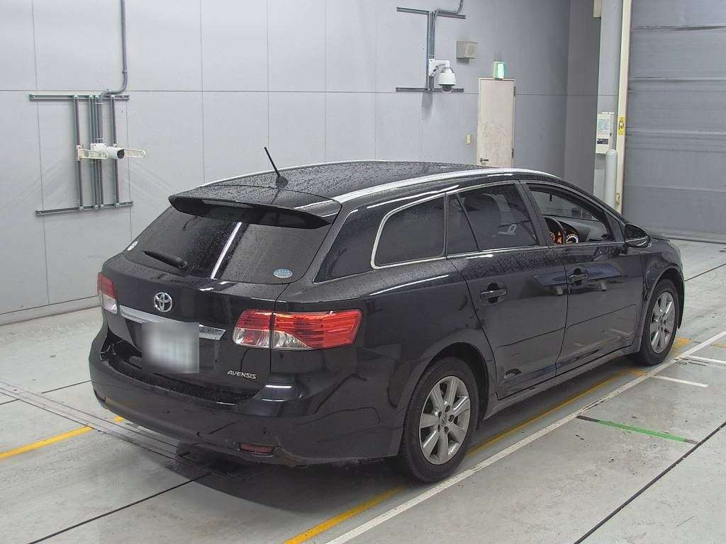 2016 Toyota Avensis Wagon ZRT272W[1]