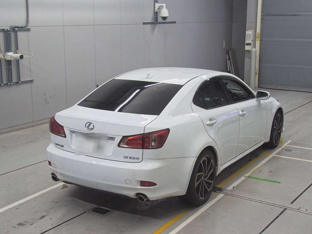 2011 Lexus IS GSE20[1]