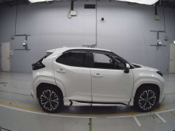 2022 Toyota YARIS CROSS