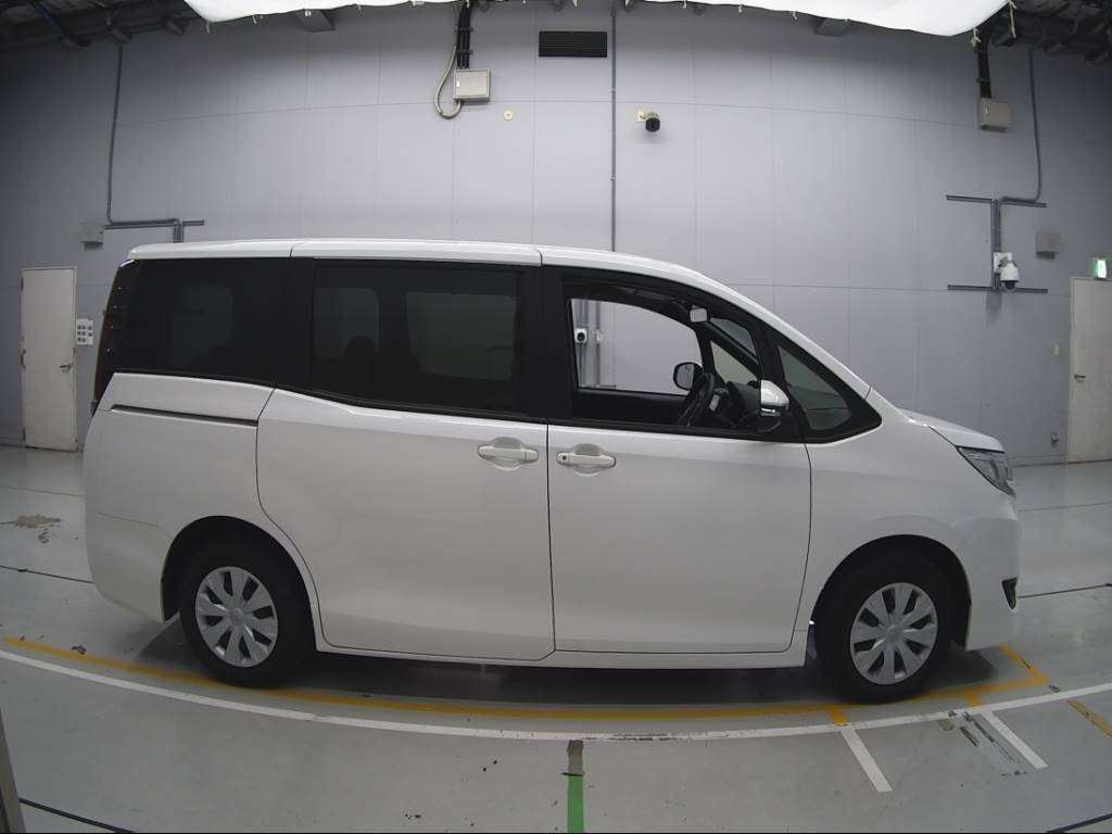 2021 Toyota Noah ZRR80G[2]