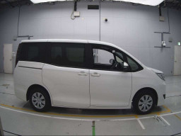 2021 Toyota Noah