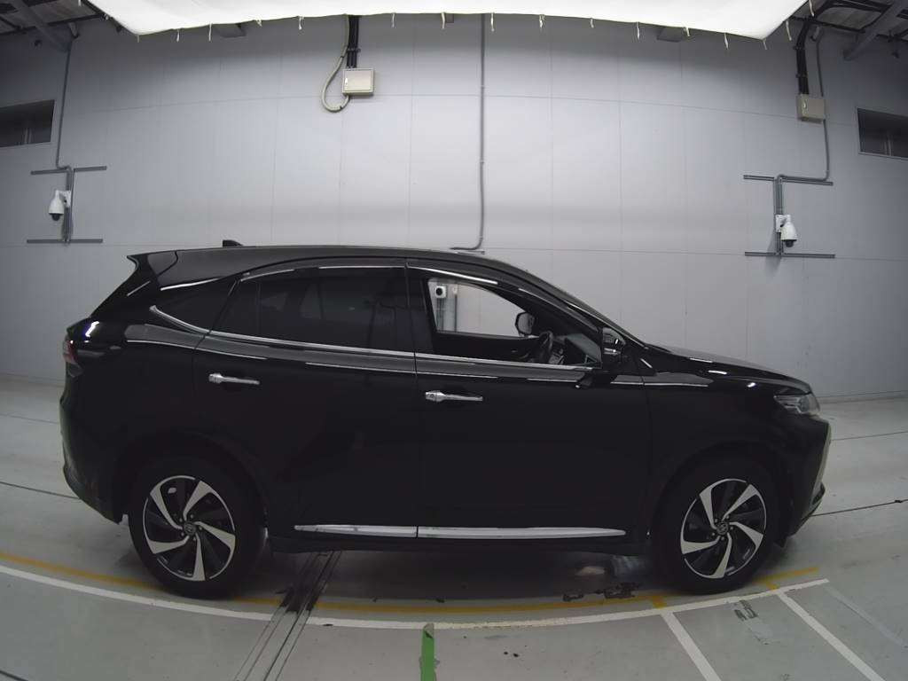 2018 Toyota Harrier ASU60W[2]