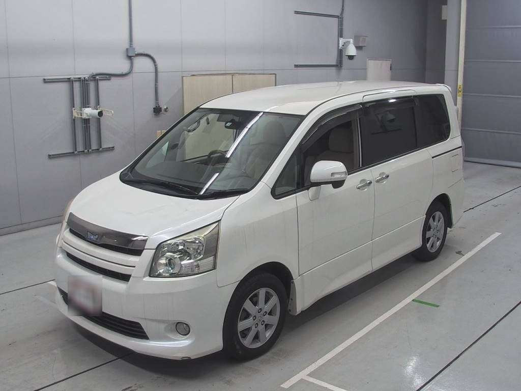 2009 Toyota Noah ZRR70W[0]