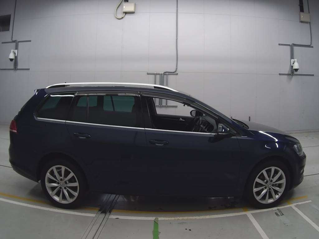 2014 Volkswagen Golf Variant AUCHP[2]