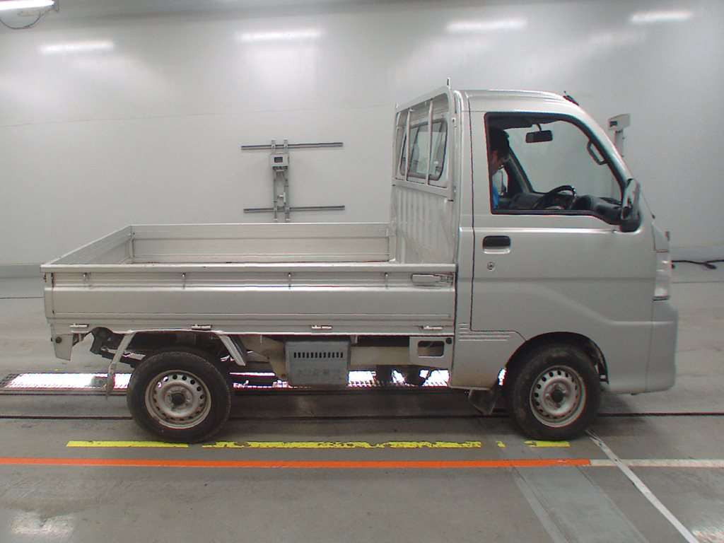 2005 Daihatsu Hijet Truck S210P[2]