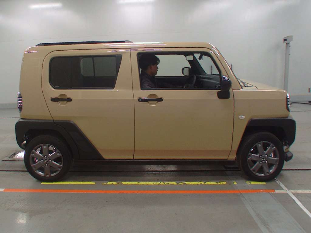 2023 Daihatsu TAFT LA900S[2]